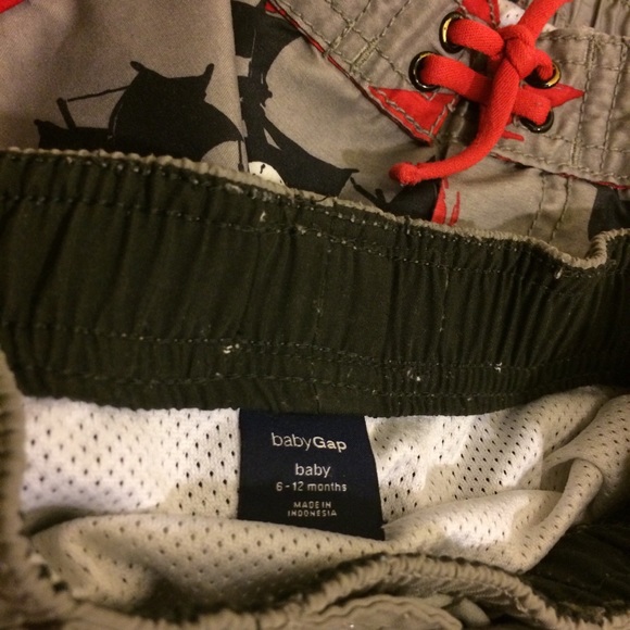 [GAP] baby Pair of Swim trunks boy’s 6-12months - Picture 5 of 5